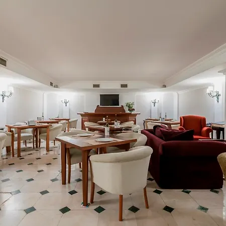 Bay Nihat Lale Hotel