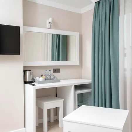 Bay Nihat Lale Hotel Ayvalik