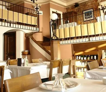 Bay Nihat Lale Hotel